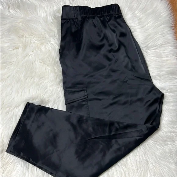 New Torrid Relaxed Taper Satin Cargo Pant Sleek Satin Pants size 16 - Picture 7 of 16